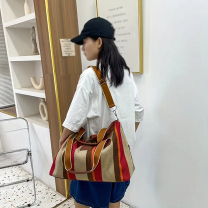 Abigail - Classic Vintage Duffel Bag